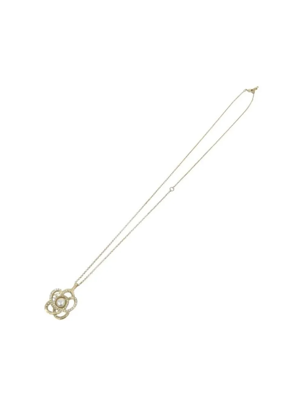 Chanel our pearl